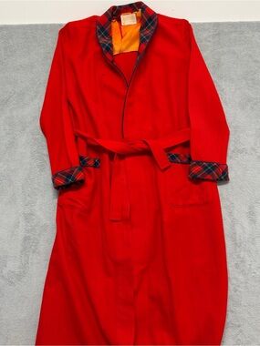 Vintage PENDLETON 100% Pure Virgin Wool Bathrobe Red USA Made Size Medium